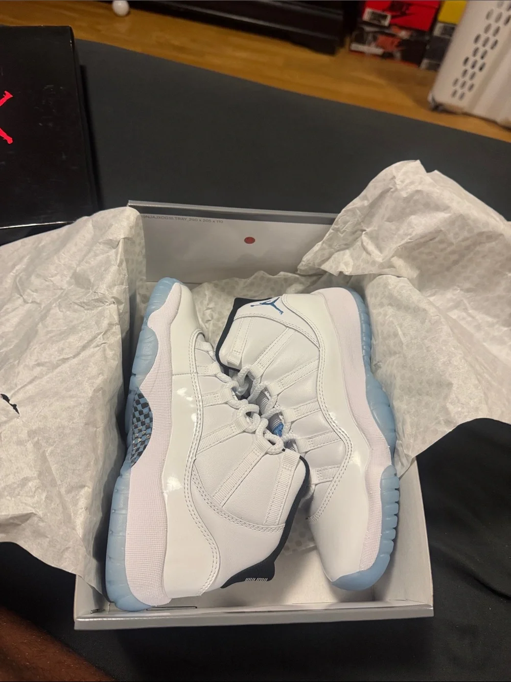 Air Jordan 11 GS Legend blue/Columbia High-Top Sneakers - Brand New